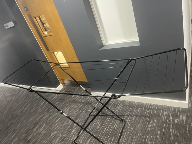 clothes horse, clothes rails