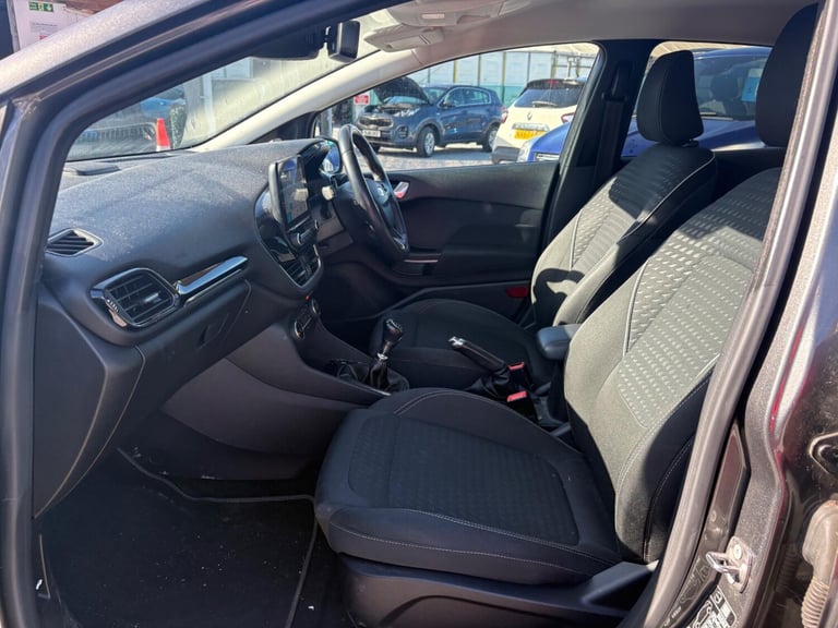 2017 Ford Fiesta 1.0T EcoBoost Titanium Euro 6 (s/s) 5dr HATCHBACK Petrol Manual