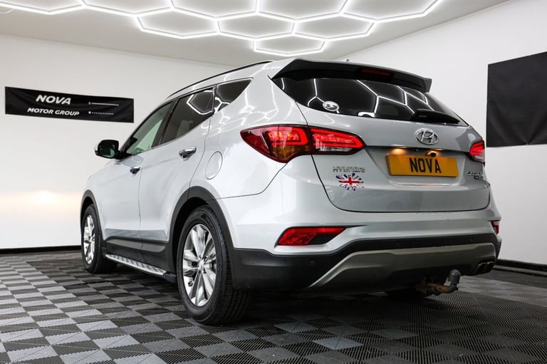 2016 Hyundai Santa Fe 2.2 CRDi Blue Drive Premium 5dr Auto [7 Seats] ESTATE DIESEL Automatic