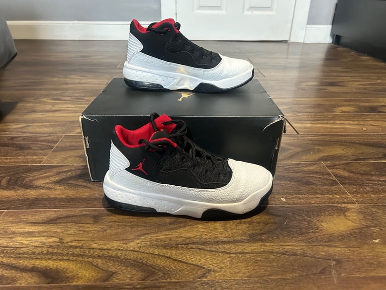 image for Nike jordans