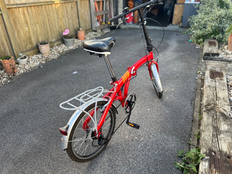 anywhere folding bicycle extremely easy to open up and close . 