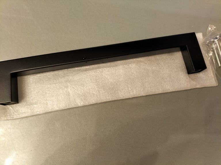 New and unused Black metal kitchen cupboard handles x 10 pieces 123