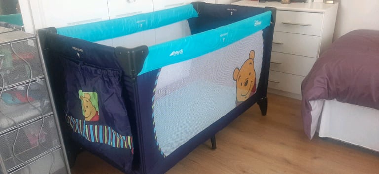 Hauck Disney Travel Cot