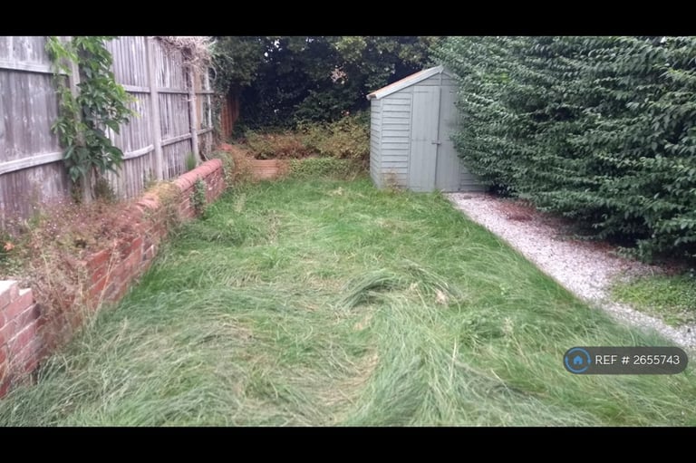 3 bedroom house in Ragdale Road, Nottingham, NG6 (3 bed) (#2655743)