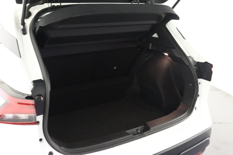 2023 Nissan Qashqai 1.3 DiG-T MH 158 Acenta Premium 5dr Xtronic Hatchback Petrol Automatic