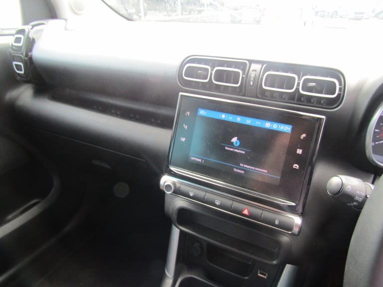 2021 Citroen C3 Aircross 1.2 PureTech 110 Shine 5dr - 1 Owner / Sat Nav Hatchback Petrol Manual