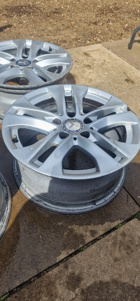 4x Mercedes alloys
