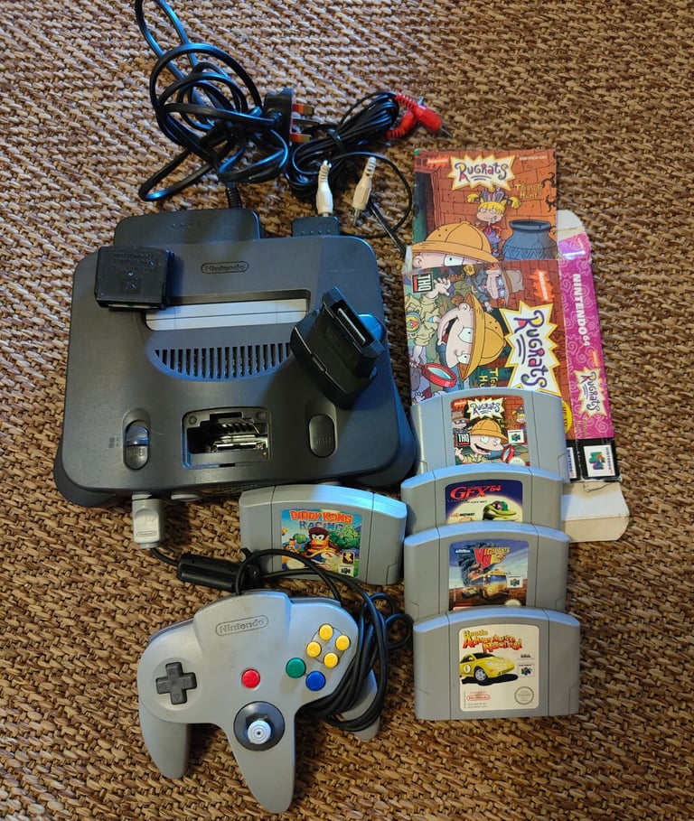 Sega Nintendo PS3 consoles with games 