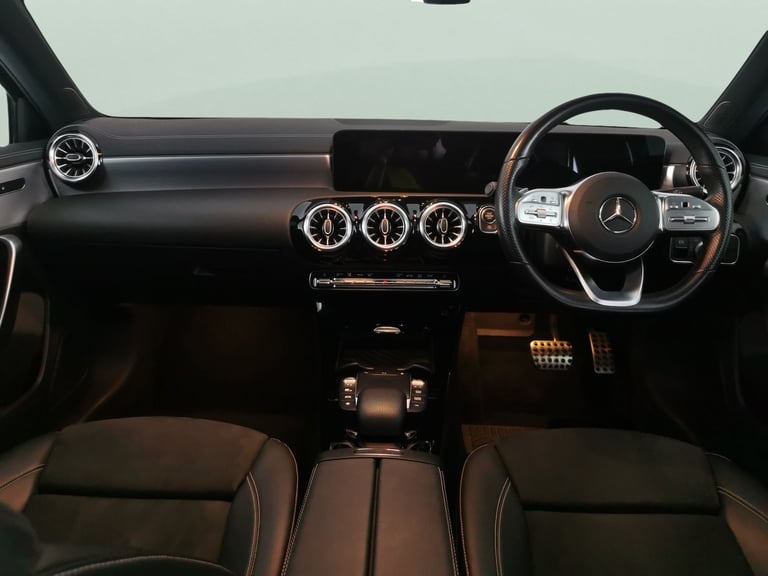2021 Mercedes-Benz A-Class 2.0 A200d Exclusive Edition Hatchback 5dr Diesel 8G-DCT Euro 6 (s/s) (...