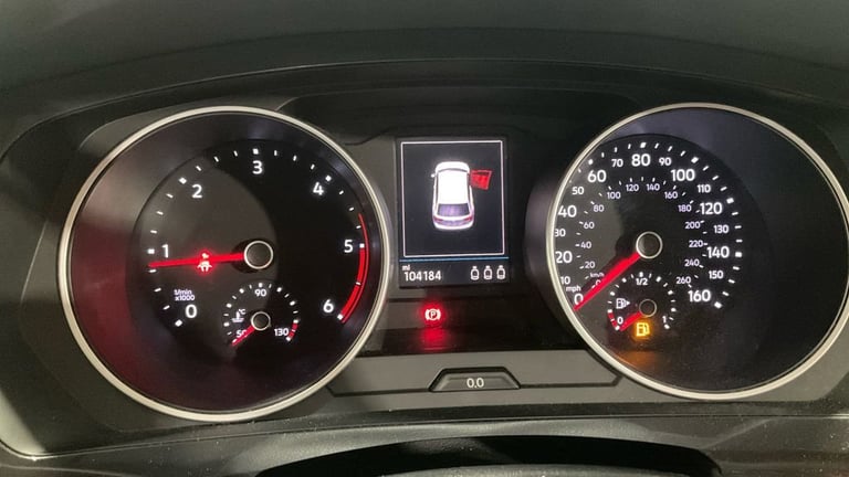 2016 Volkswagen Tiguan 2.0 TDI BlueMotion Tech SE Navigation SUV 5dr Diesel DSG 4Motion Euro 6 (s...