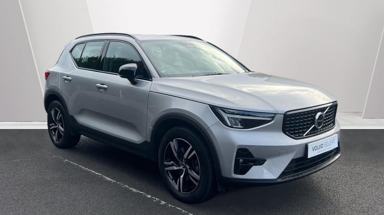 image for 2022 Volvo XC40 2.0 B4P Plus Dark 5dr AWD Auto SUV Petrol Automatic
