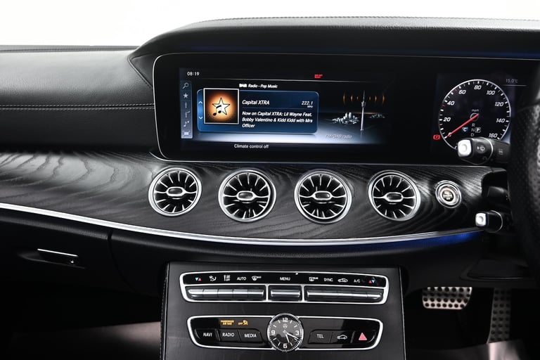 2017 Mercedes-Benz E Class 2.0 E220d AMG Line (Premium Plus) G-Tronic+ Euro 6 (s/s) 2dr COUPE Die...