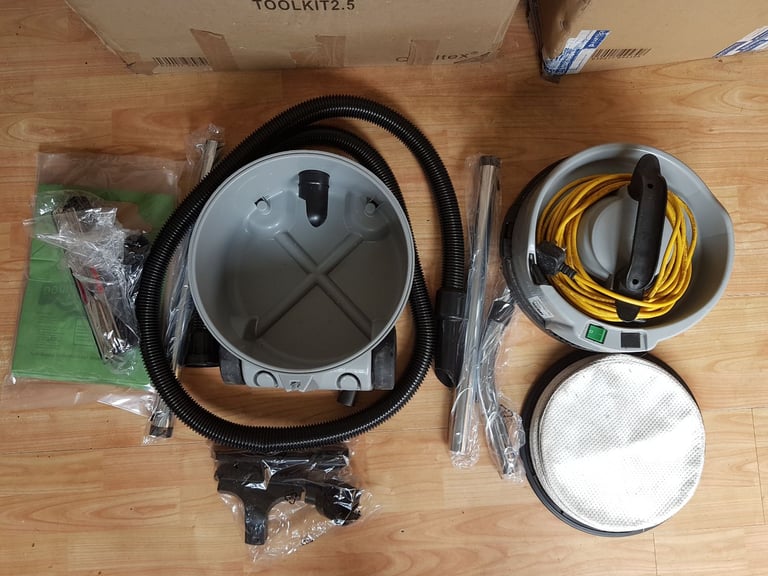 henry numatic vnp180 Corded Cylinder Vacuum 1 speed new 3 Metre Hose new Brushes n