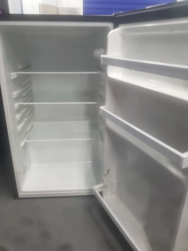image for Fridgemaster undercounter fridge 