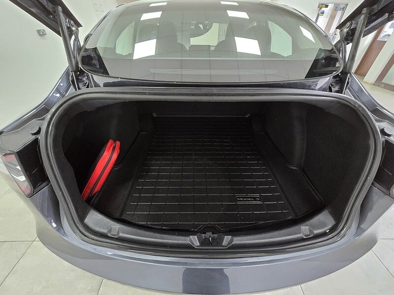 2019 Tesla Model 3 Standard Range Plus Saloon Electric Automatic