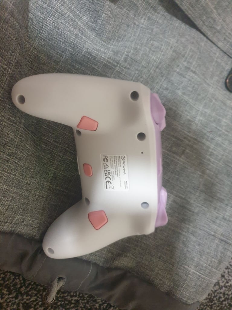 Princess peach wireless nintendo switch controller (brand new)