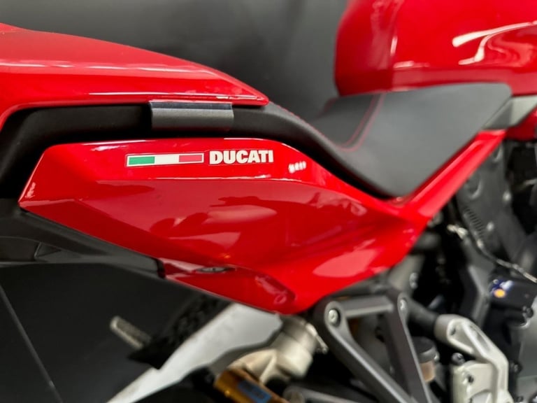 2019/19 Ducati Supersport S Motorcycle 
