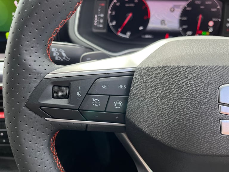  SEAT Ibiza HATCHBACK 1.0 TSI 1 15 FR BLACK EDITION 5DR DSG Petrol