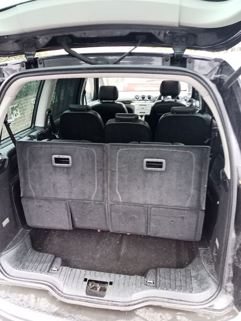 Ford Galaxy Ghia 2.0 diesel for spares or repairs