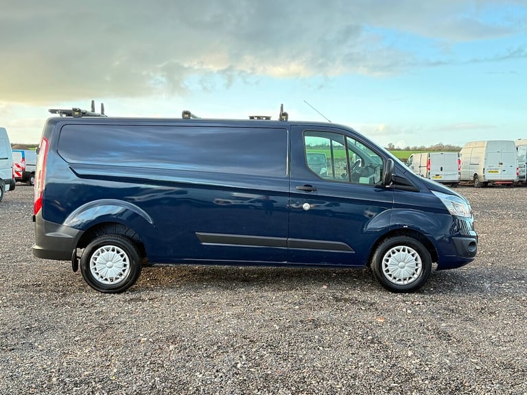 2013 Ford Transit Custom 2.2 TDCi 330 Trend Panel Van 5dr Diesel Manual L2 H1 (197 g/km, 123 bhp)...