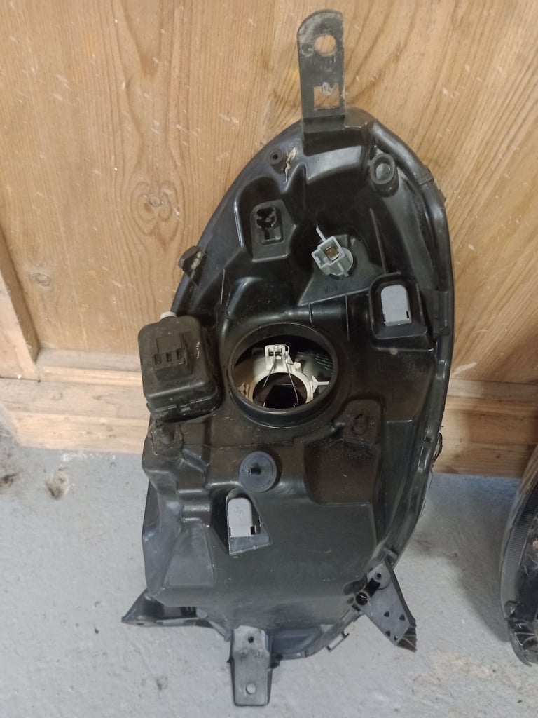 Nissan Micra K12 Headlights 