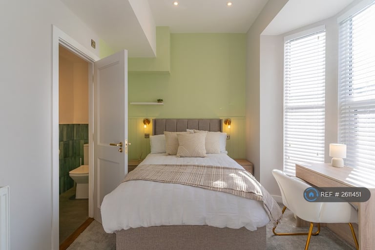 1 bedroom in Queens Road, Portsmouth, PO2 (#2611451)