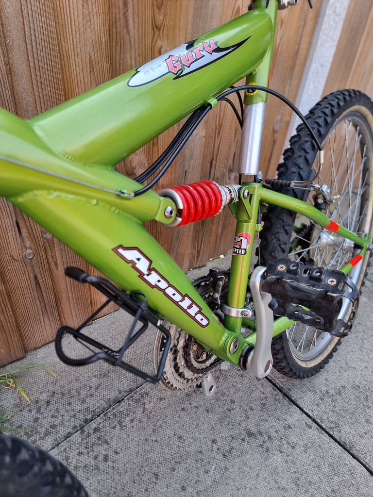APOLLO GURU BIKE, GREAT CONDITION LOOKS AS NEW FULL SUSPENSION 26" WHEELS
