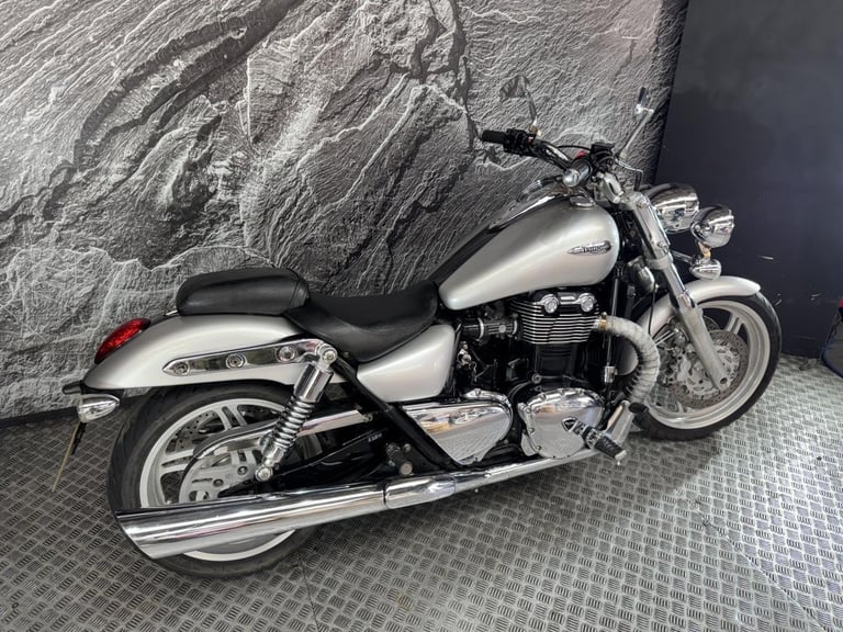 TRIUMPH THUNDERBIRD 1600 2009