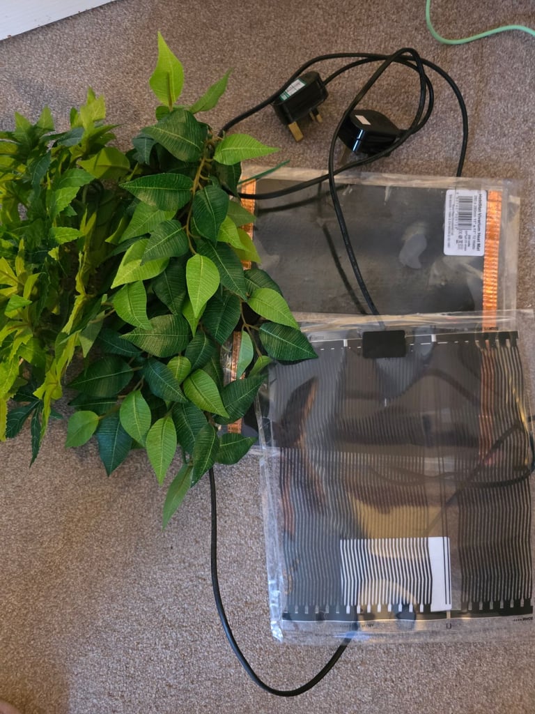 Black vivarium 3ft x 1ft x 1ft glass slidingdoors