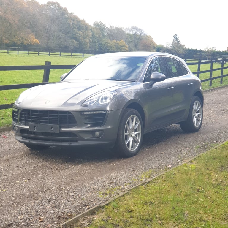 PORSCHE MACAN S (2015) 3.0 TD V6 S SUV 5dr Diesel PDK 4WD Euro 6 260P/S STUNNING