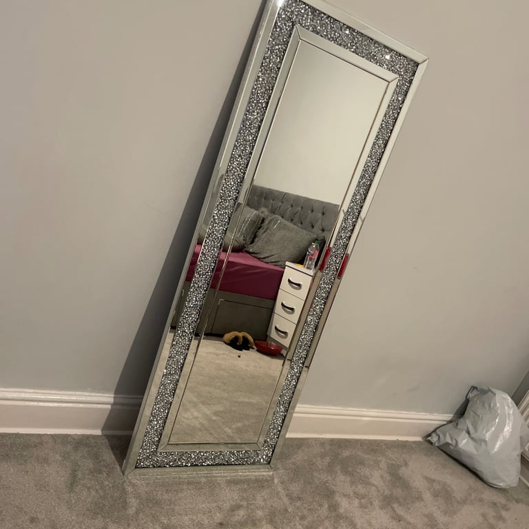 image for Diamond crushed stand up mirror