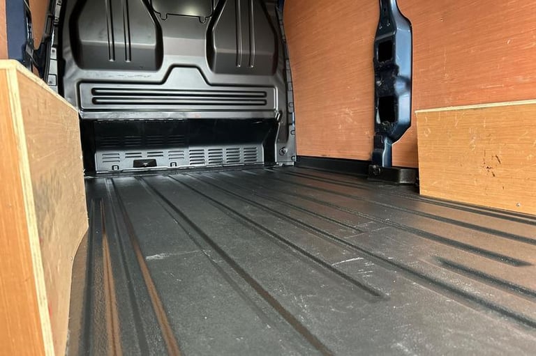2025 Ford Transit Custom 280 Limited AUTO L2 LWB FWD 2.0 EcoBlue 136ps, PLYLINED Automatic Panel ...