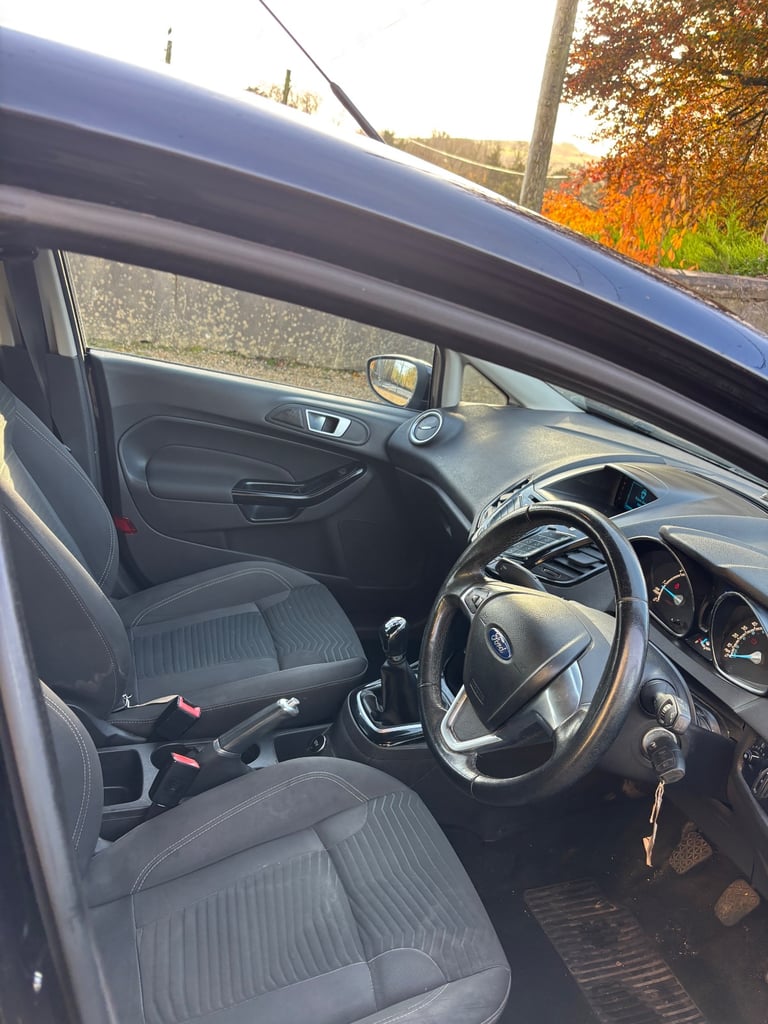 Ford, FIESTA, Hatchback, 2014, Manual, 1498 (cc), 5 doors