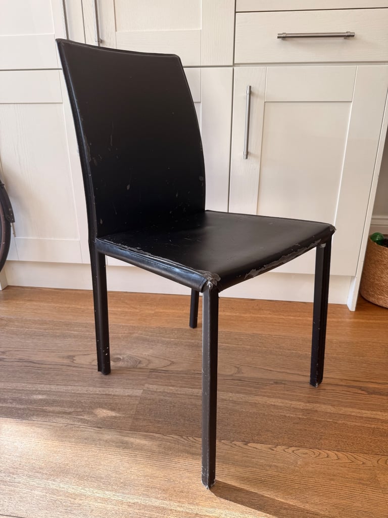 FREE kitchen chairs, very worn off, BoConcept