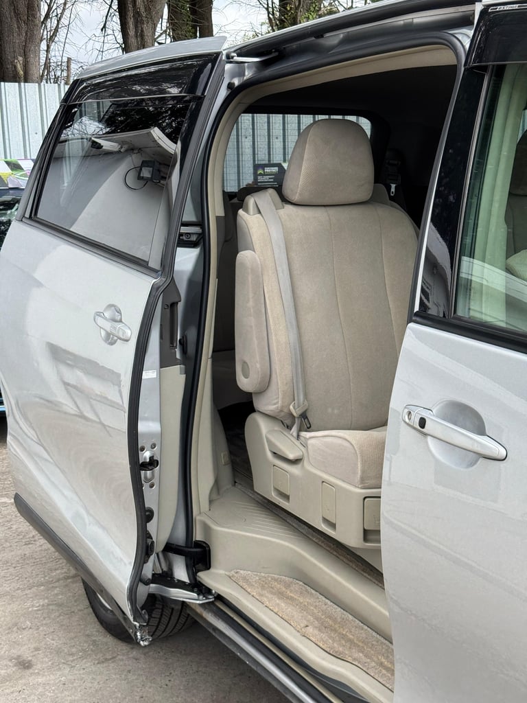 2009 Toyota Estima 2.4 E-FOUR X MPV Petrol/Electric Hybrid Automatic