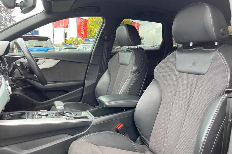 2019 Audi A4 40 TDI S Line 5dr S Tronic ** Paddle Shifters - Bluetooth / USB Connection Estate Di...