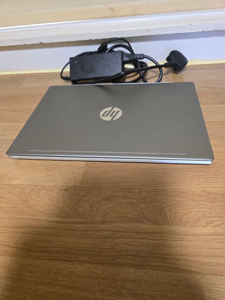 Hp pavilion laptop i3 8gb ram 128gb ssd 