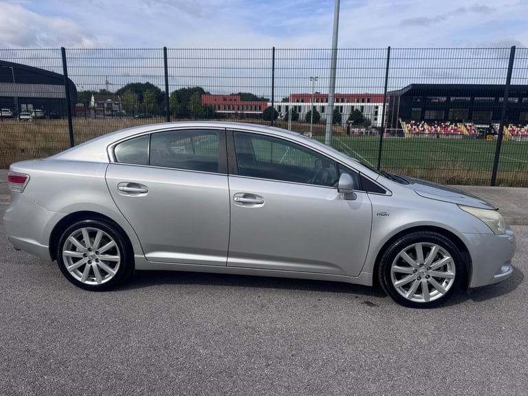 2010 Toyota Avensis 2.2 D-CAT T Spirit Auto Euro 5 4dr SALOON Diesel Automatic