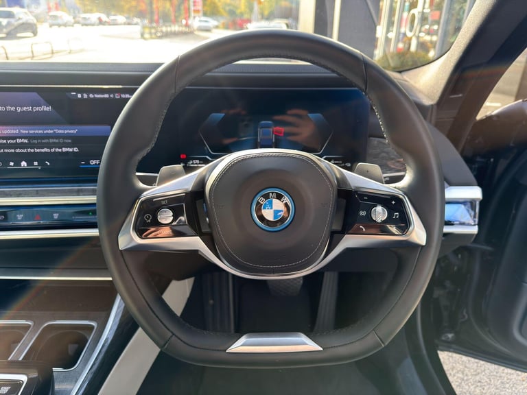 2025 BMW 7 Series 3.0 750e 22.1kWh Excellence Saloon 4dr Petrol Plug-in Hybrid Auto xDrive Eu SAL...