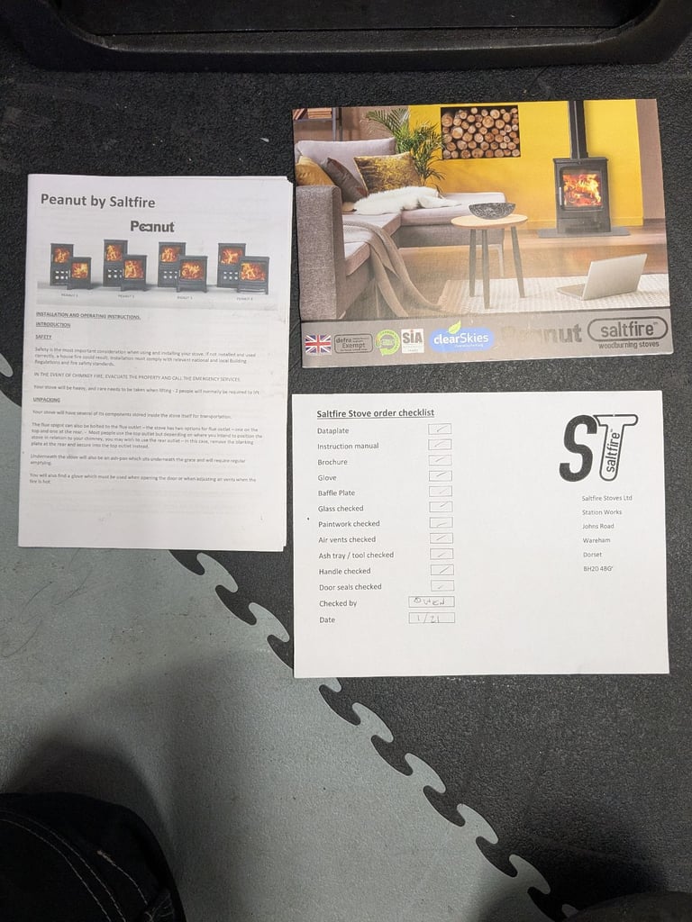 Saltfire Stoves, Peanut 5, Tall. 5.0kw wood stove, excellent condition!
