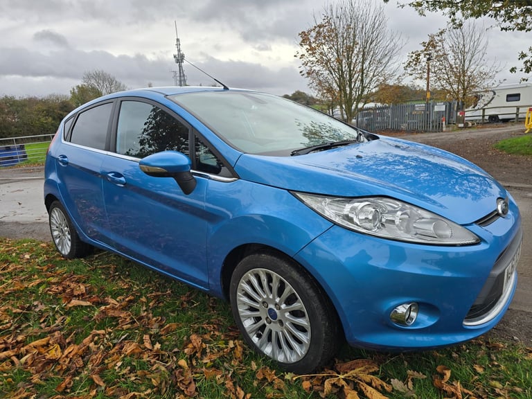 Ford, FIESTA, Hatchback, 2011, Manual, 1388 (cc), 5 doors