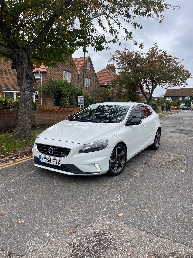 Volvo, V40, Hatchback, 2014, Semi-Auto, 1560 (cc), 5 doors