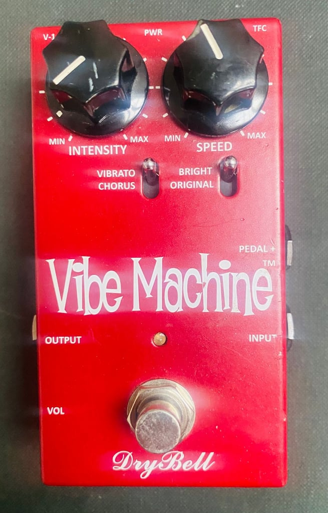 image for DryBell Vibe Machine V-1 – The Best Vibe/Tremolo Pedal Out There