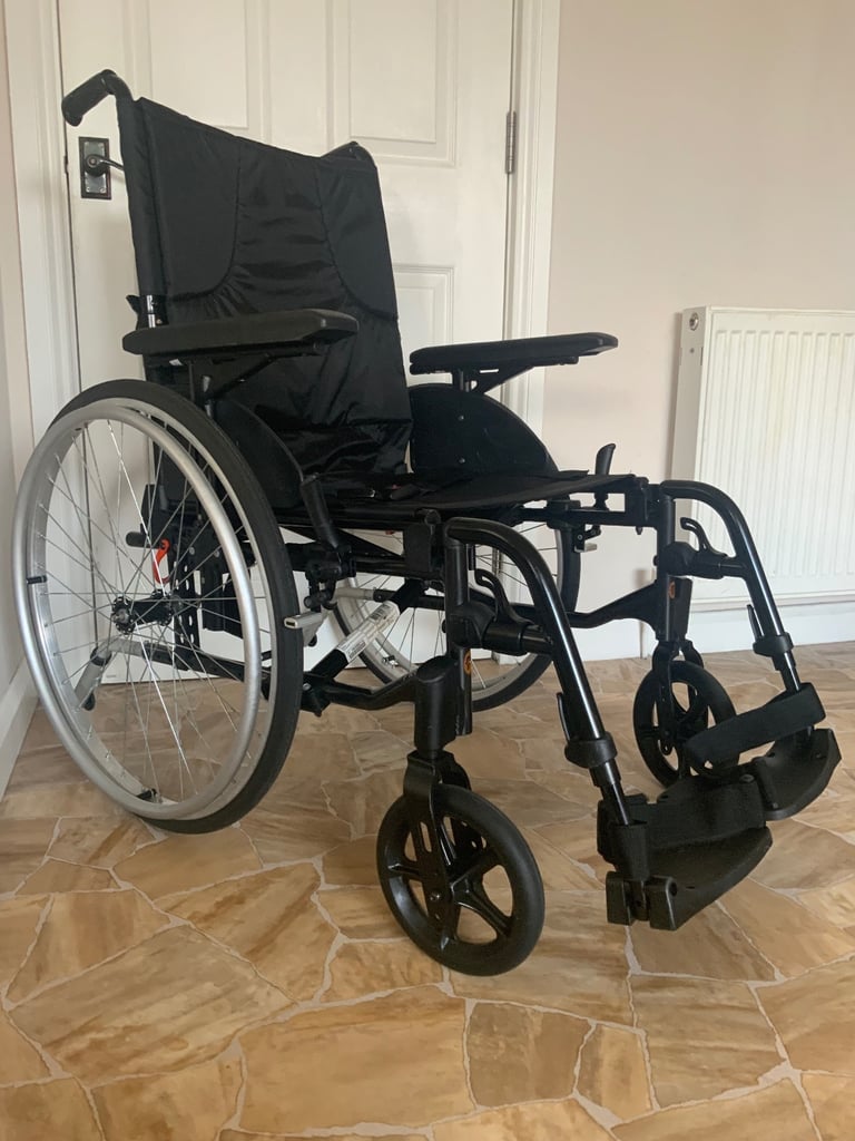 Invacare Action 2 Wheelchair (Can Deliver)