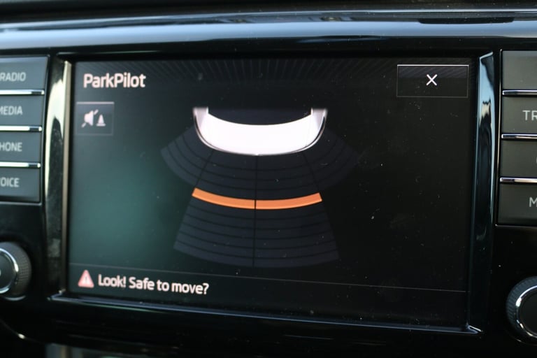 SKODA SUPERB 2.0 TDI SE L Executive 2016