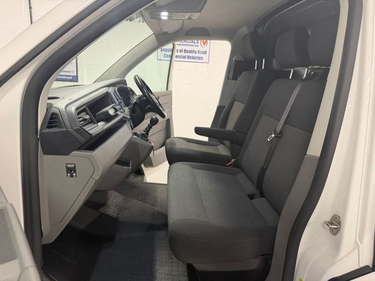 2021 71 VOLKSWAGEN TRANSPORTER 2.0 TDI T30 BUSINESS FWD LWB L2 EURO 6 * AIR CON 