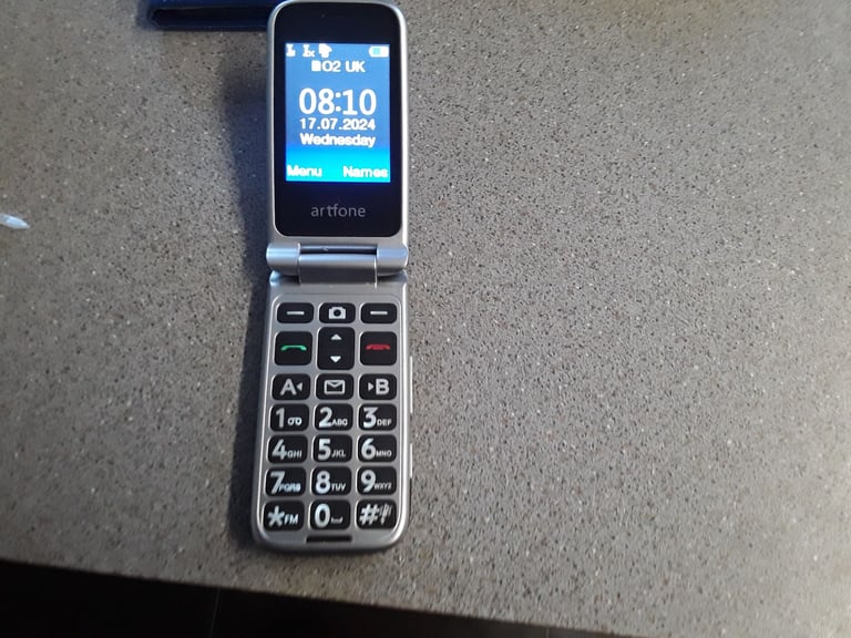 Artfone model c10 mobile flip phone as dual screen display as caller I'd open to networks 