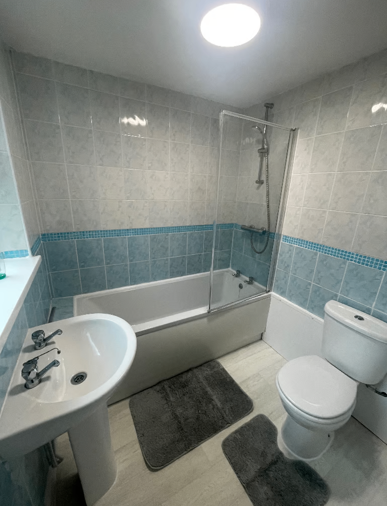 Spacious and Cosy Single Room available for Rent in – ST4 6EE