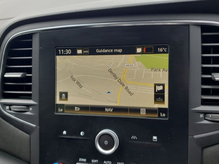 2017 Renault Megane 1.6 dCi Dynamique Nav 5dr Hatchback Diesel Manual