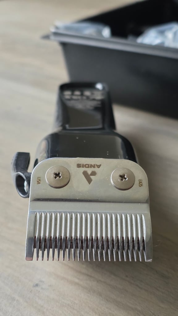 Andis Cordless USPro Adjustable Blade Clipper